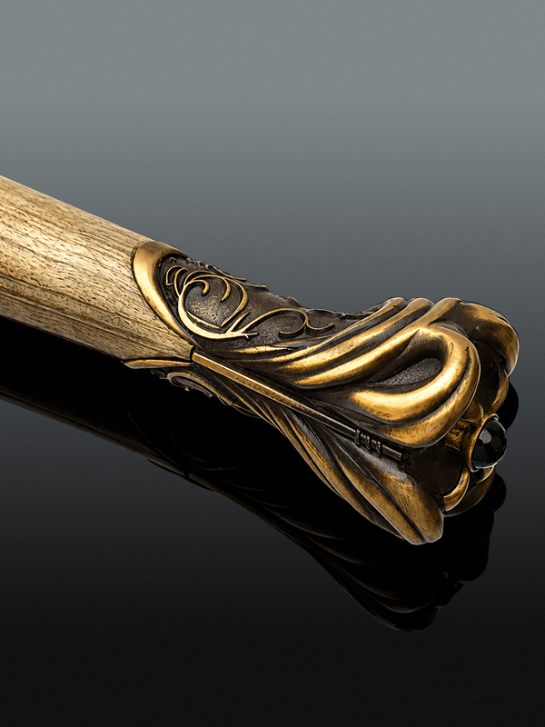 IMG 4 The Game of Thrones 1:1 Heartsbane Metal Replica Sword - Image 4
